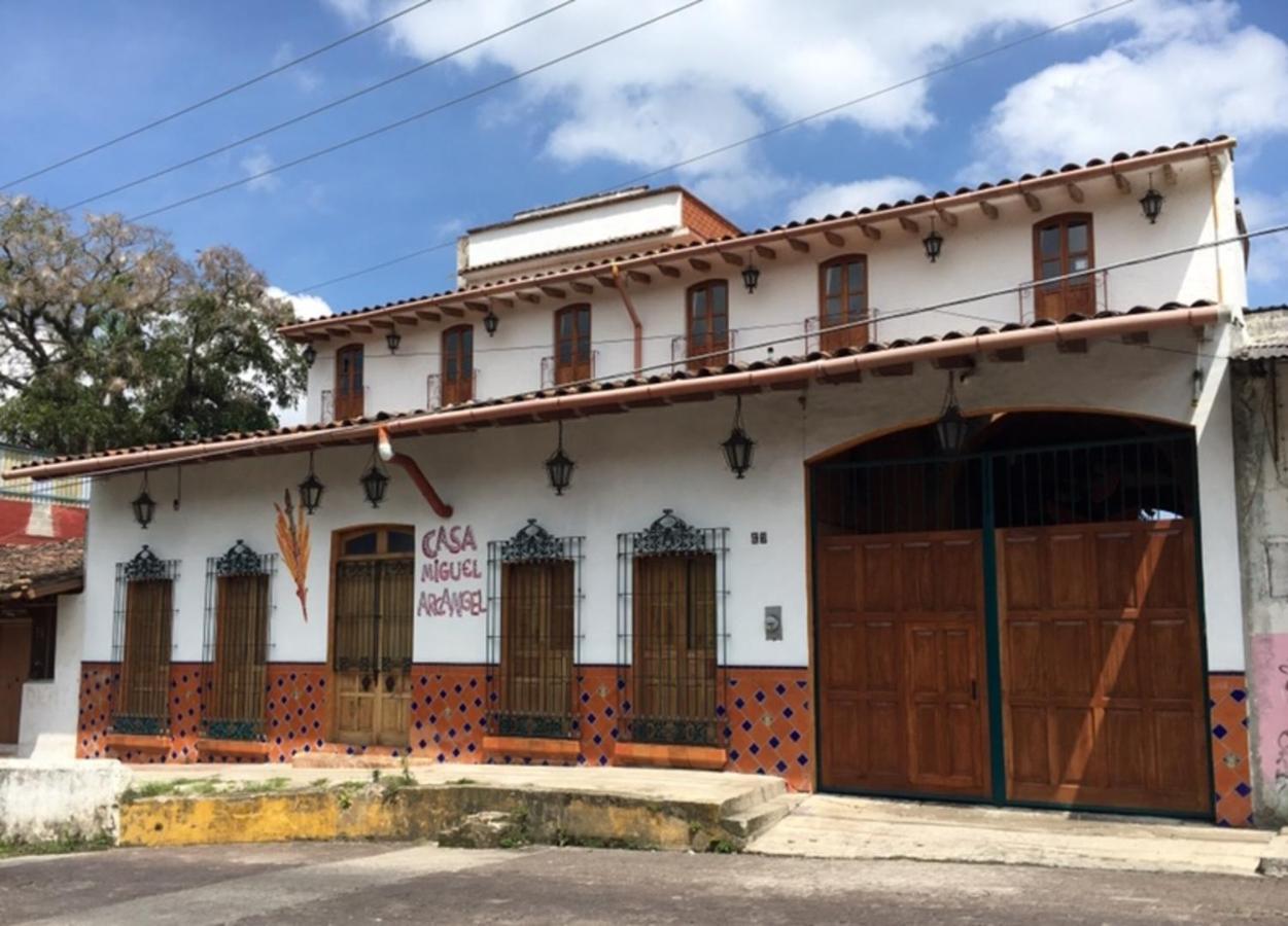 Отель Casa Miguel Arcangel Коатепек Экстерьер фото